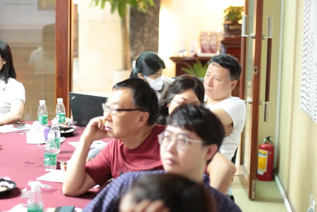 “兩會(huì)政策對(duì)企業(yè)利弊的分析”沙龍圓滿結(jié)束