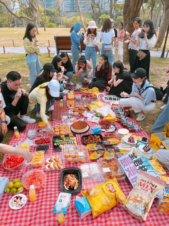 三月春意昂·結(jié)伴探春風(fēng)——君林企業(yè)踏青活動掠影 