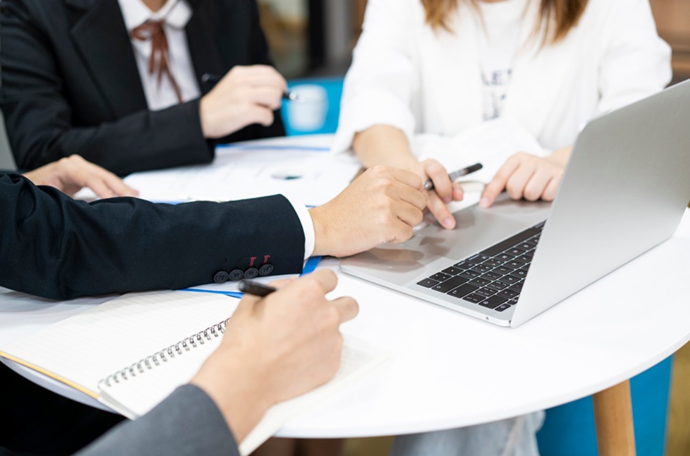 香港和新加坡公司記賬報(bào)稅：如何擴(kuò)大您的業(yè)務(wù)影響力