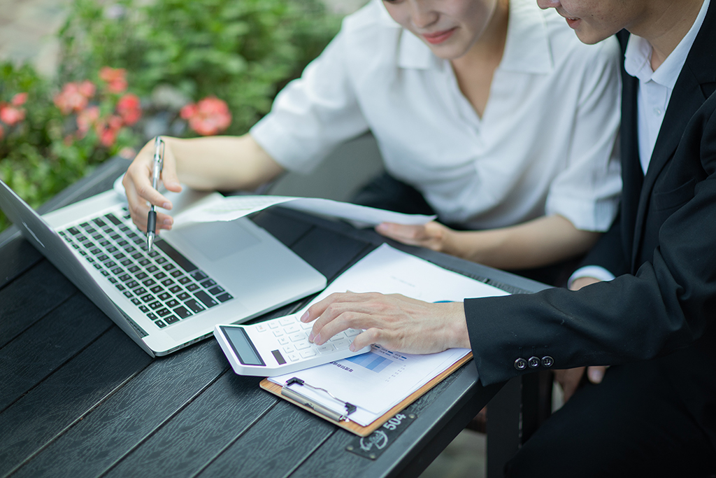 開曼注冊投資公司：如何高效控股內(nèi)地企業(yè)